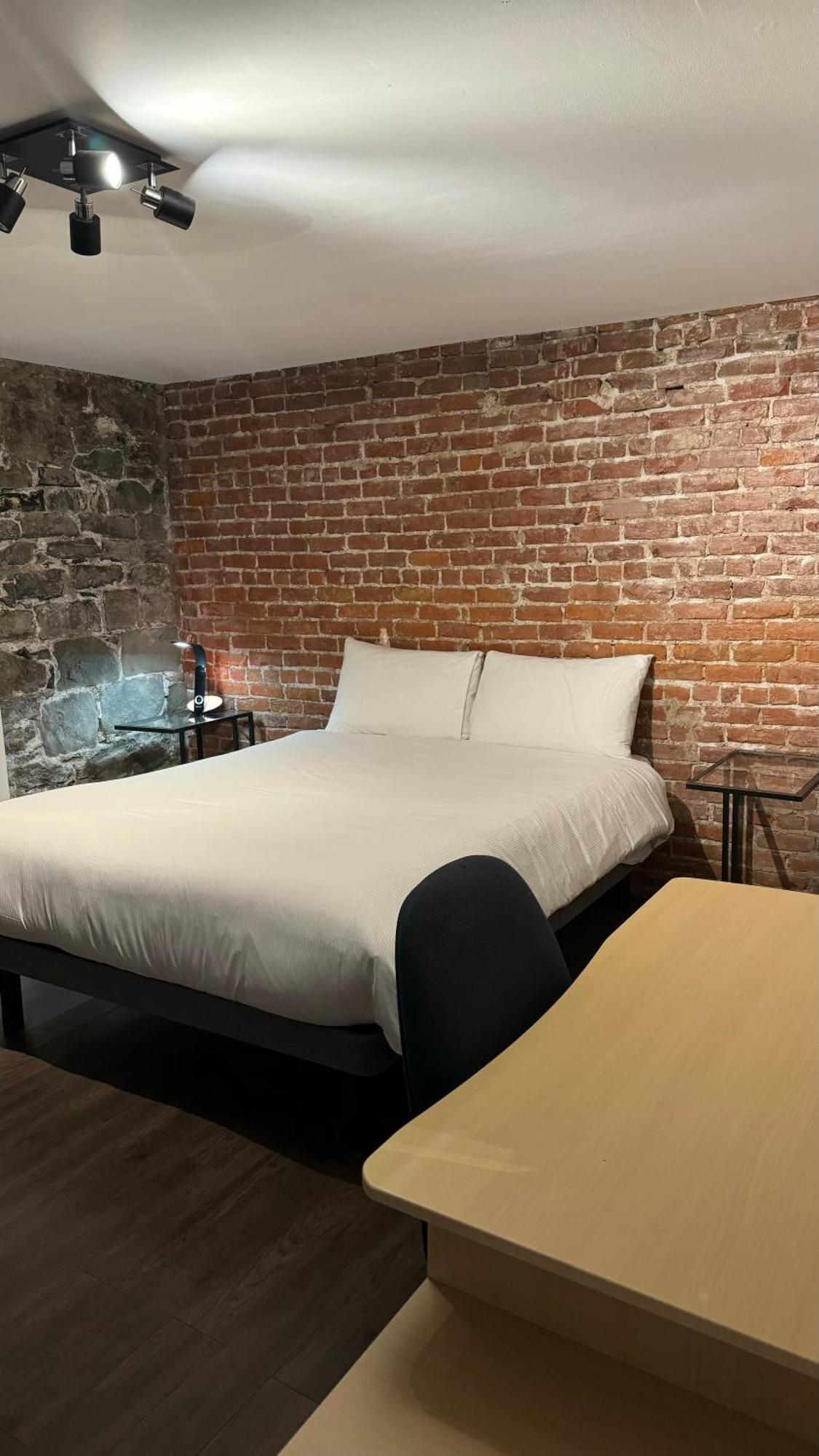 Bed and Breakfast Le Grisons à Ville de Québec Extérieur photo