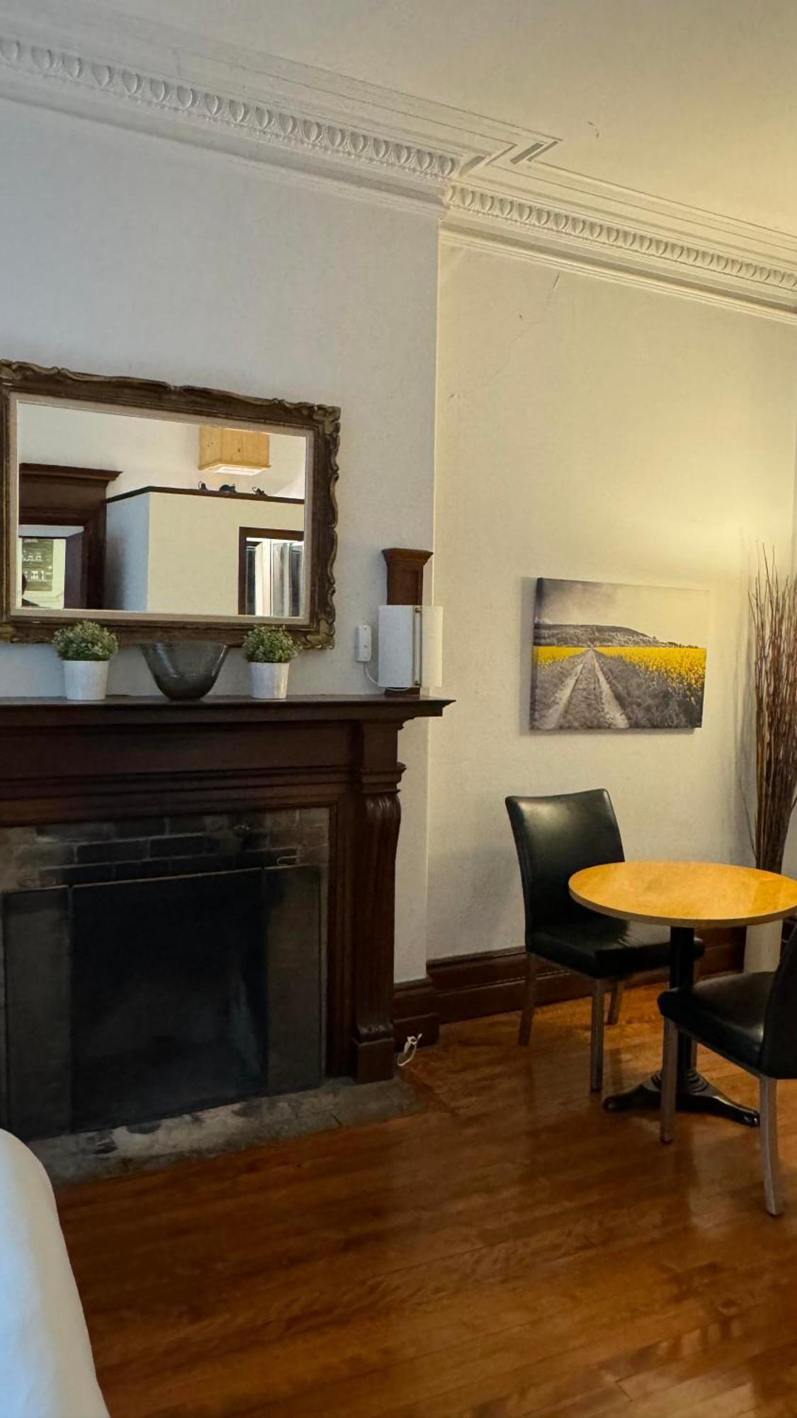Bed and Breakfast Le Grisons à Ville de Québec Extérieur photo